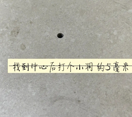满洲里瓷砖空鼓维修公司专业解答在瓷砖铺贴过程中，如果砂料搅拌不均匀，将会带来以下问题